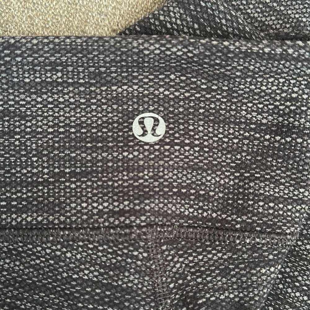 lululemon athletica Gray Leggings - Picture 4 of 6